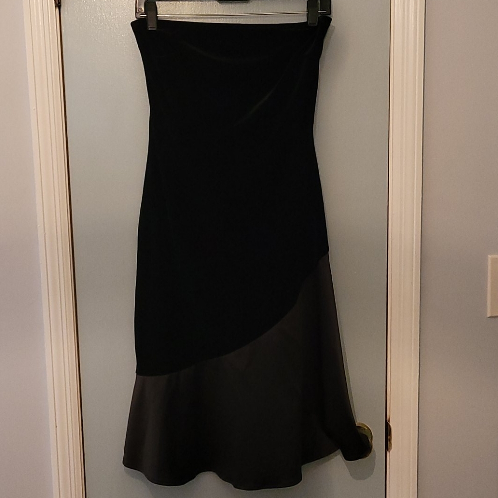 Hot Kiss Black velvet & satin strapless dress.